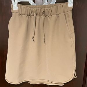 Lululemon on the fly skirt - tan - Size 8